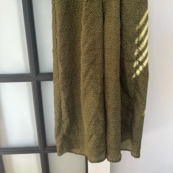 Green jumpsuit - Picture 2 of 5